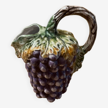 Gerbier grape pitcher