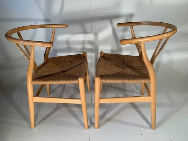 2 Wegner model Y chairs in beech