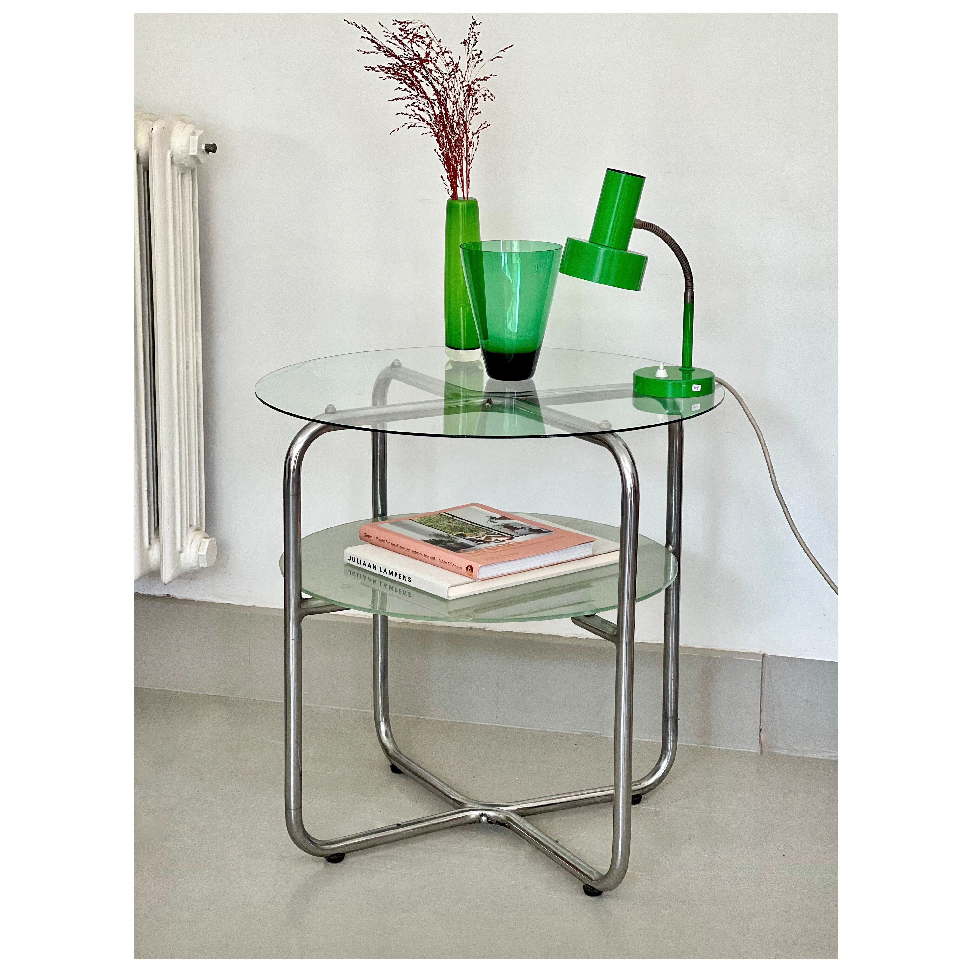 Table d'appoint en métal chrome et verre