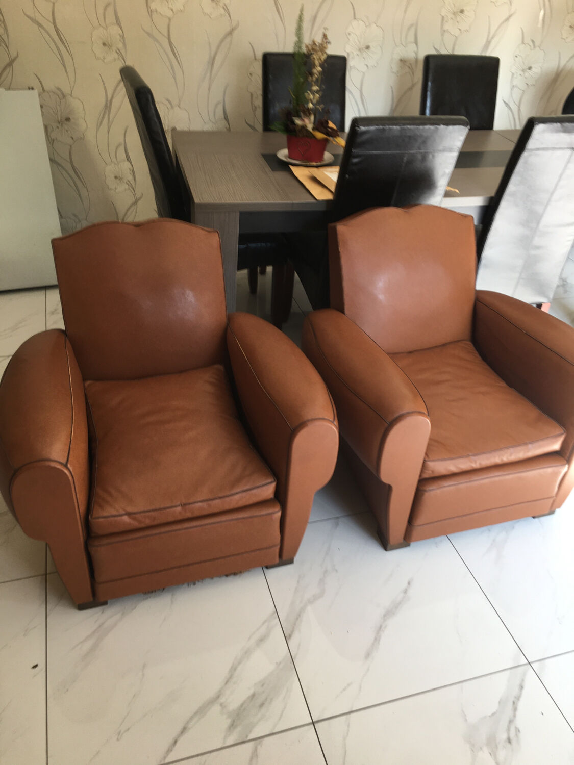 2 Moustache club chairs