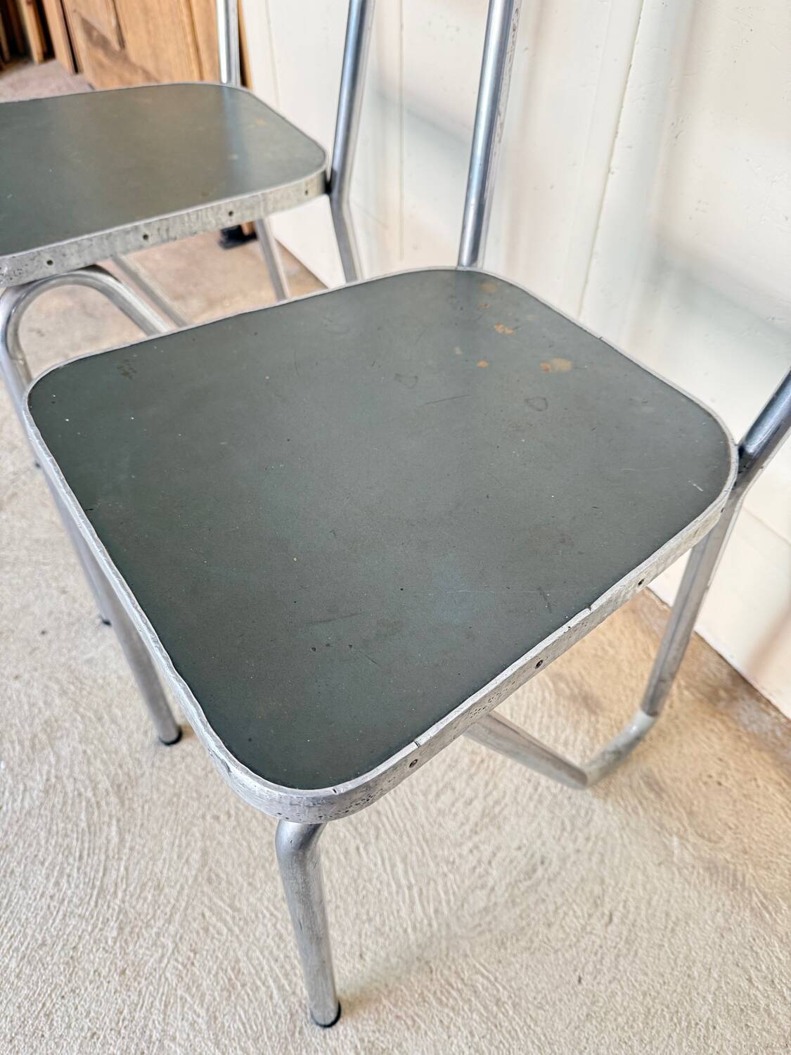 4 Modernist chairs from the 1930s