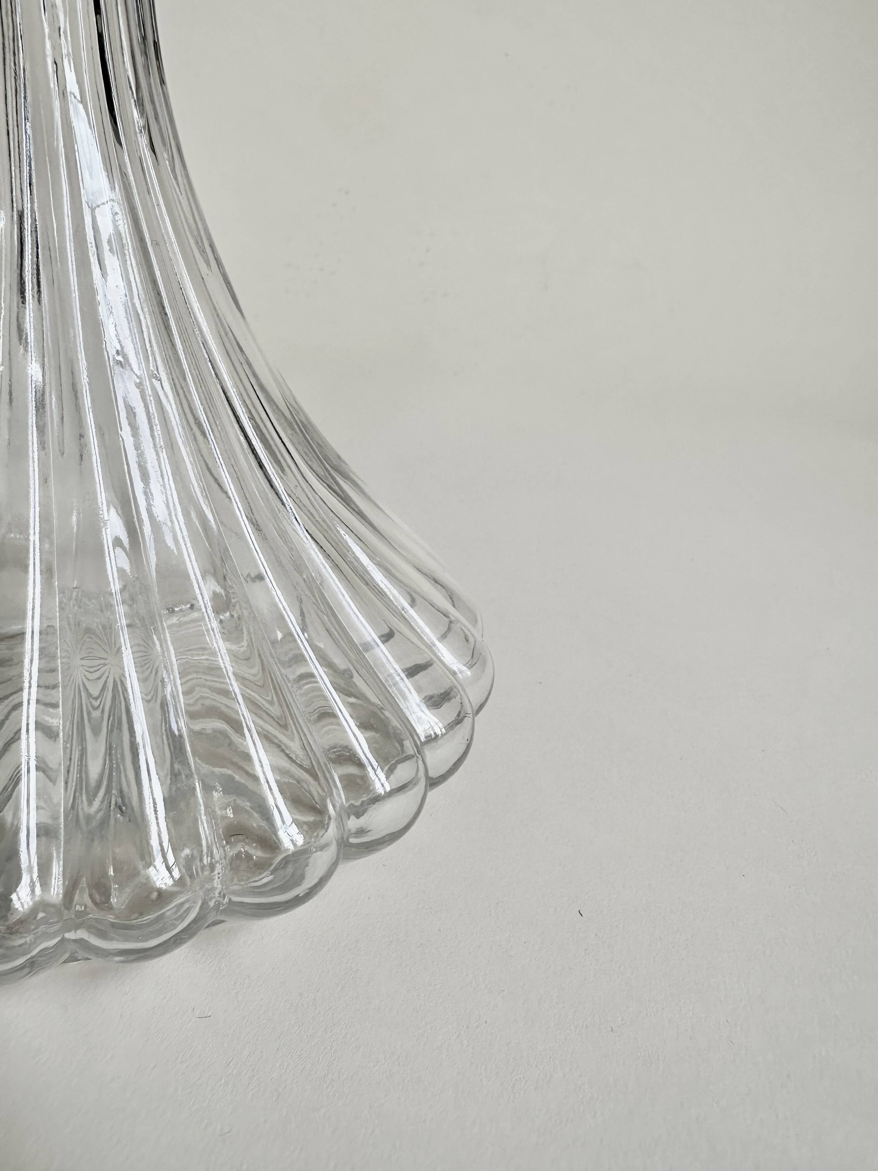 Glass decanter