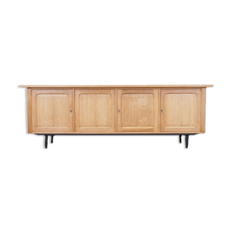 Sideboard in oak, 60s, Danish design, production: Denmark