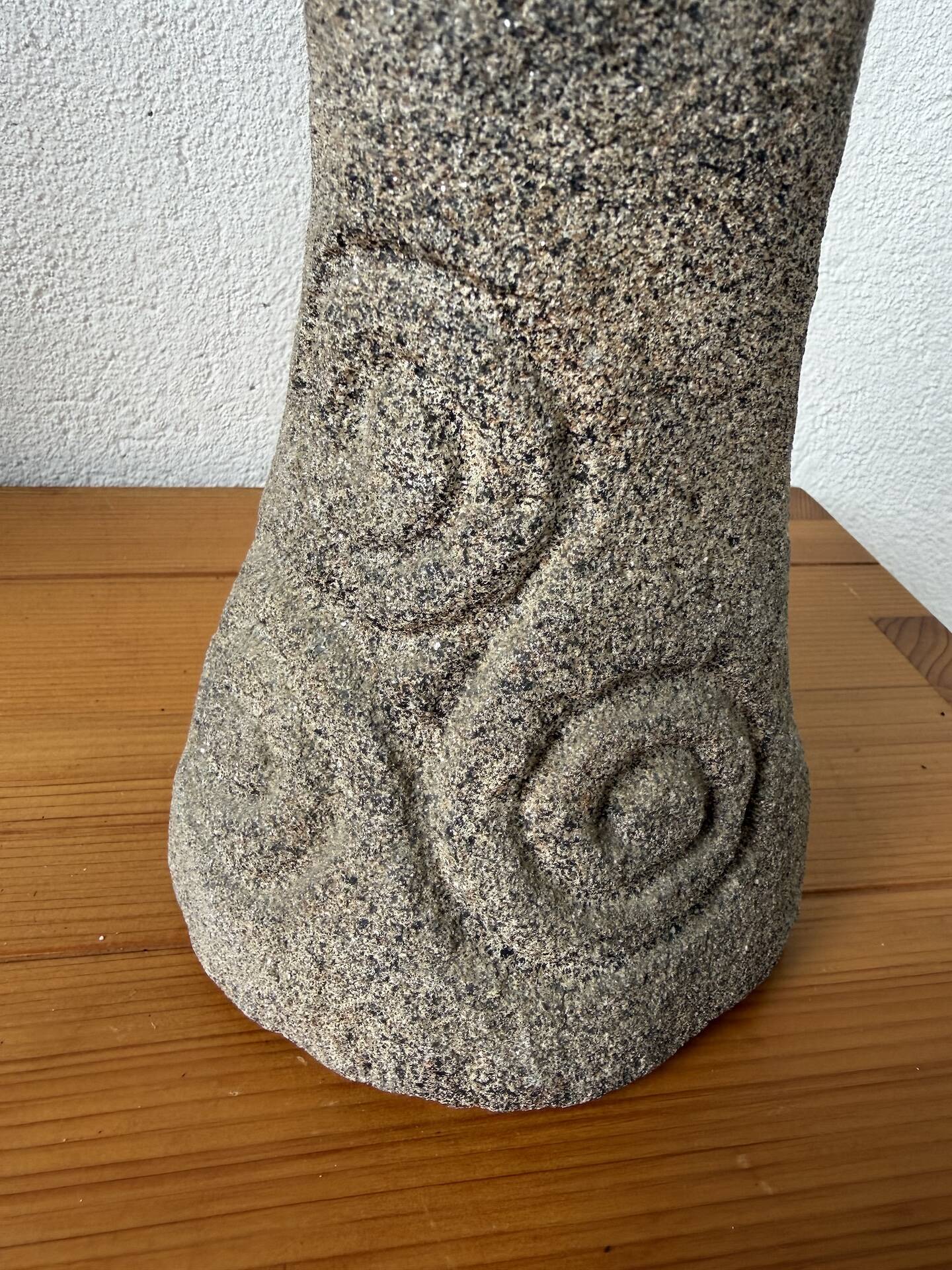 Lampe de bureau ou de table granit pierre sculptée 1970