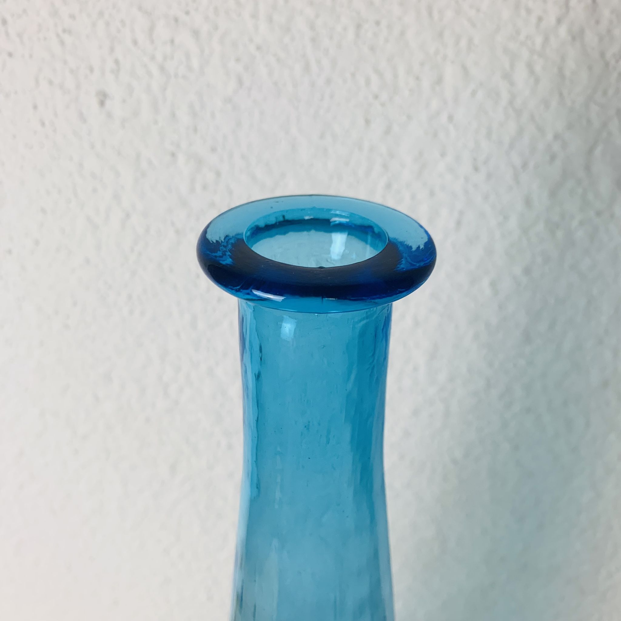 2 Italian Empoli decanters 66 cm mouth-blown glass