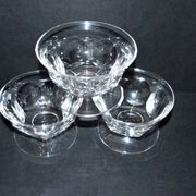 Set of 3 old champagne glasses in cut crystal with flat ribs Saint Louis? Béarn Talleyrand