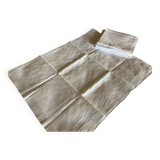 5 white towels