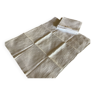 5 serviettes blanches