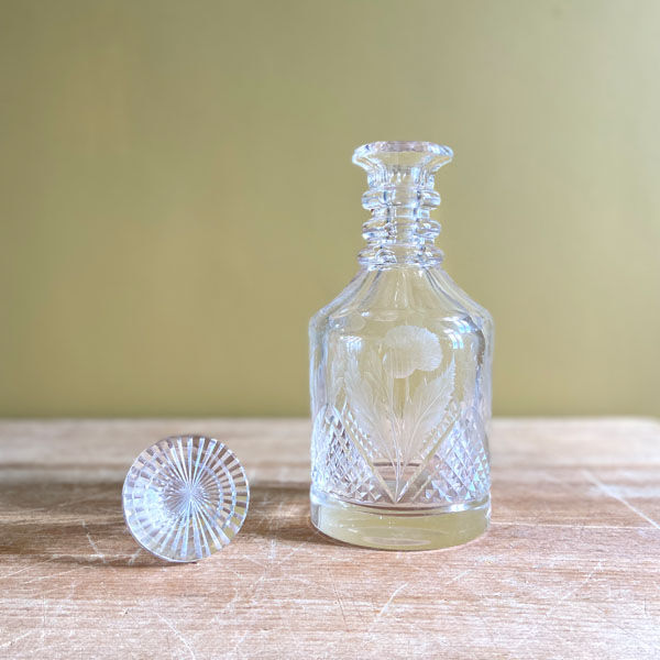Large engraved and chiseled crystal decanter