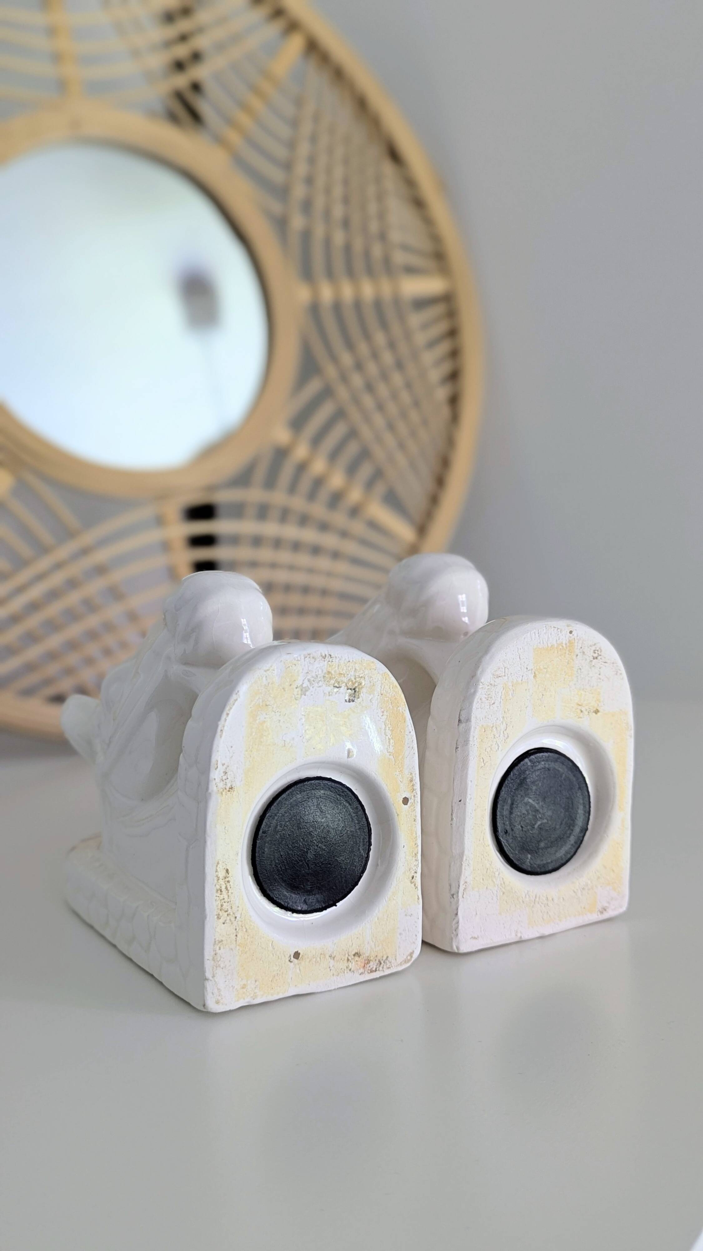 Beautiful pair of vintage ceramic bookends (D-0022)