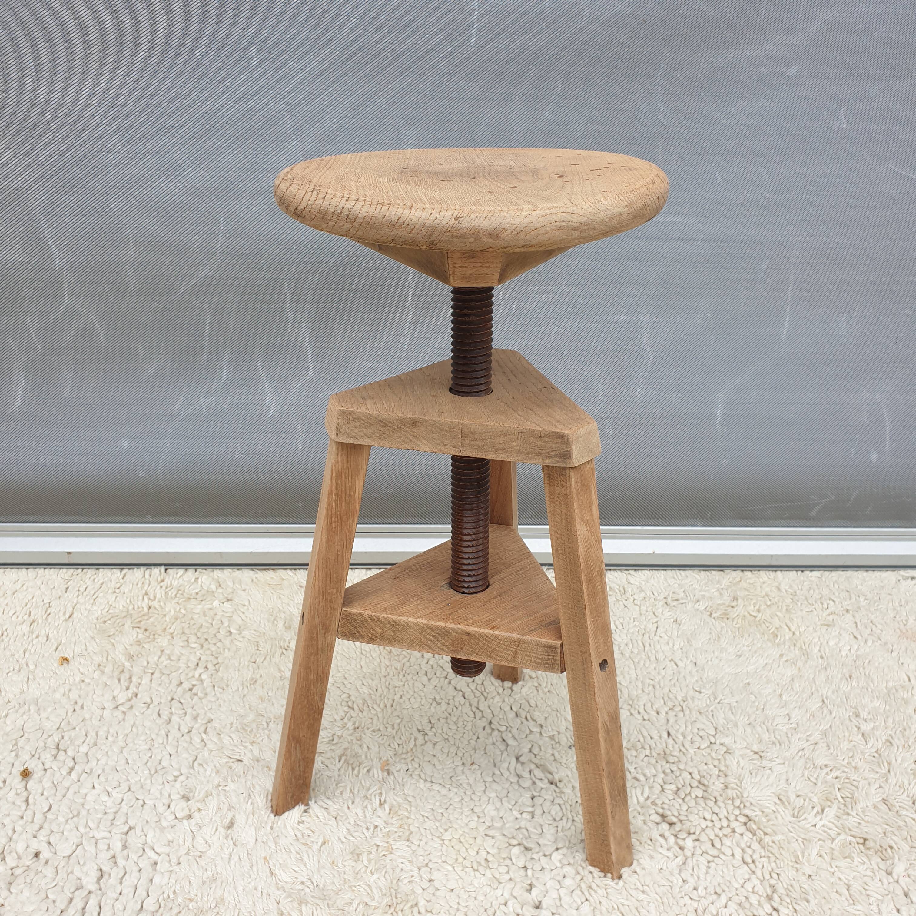 Watchmaker's stool with oak screw