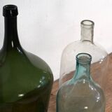Anciennes damajuanas colorées (vers 1920). Ensemble de 3 pièces