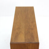 Shelf 60