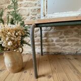 Ancien banc d’école patiné