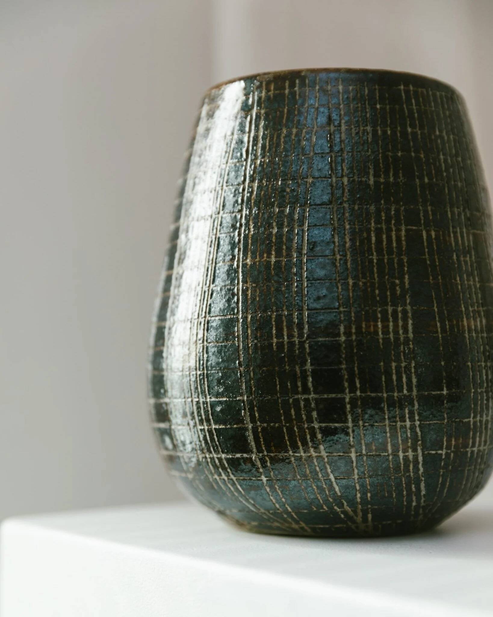 XL VEB Coswig DDR Mid-Century Ceramic Vase with Deep Green Glaze, 1970s Studio Piece