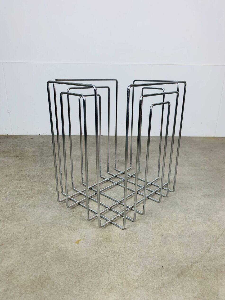 Chrome metal magazine rack by Willi Glaeser for TMP, 1980s.