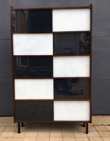 Vintage library/showcase,