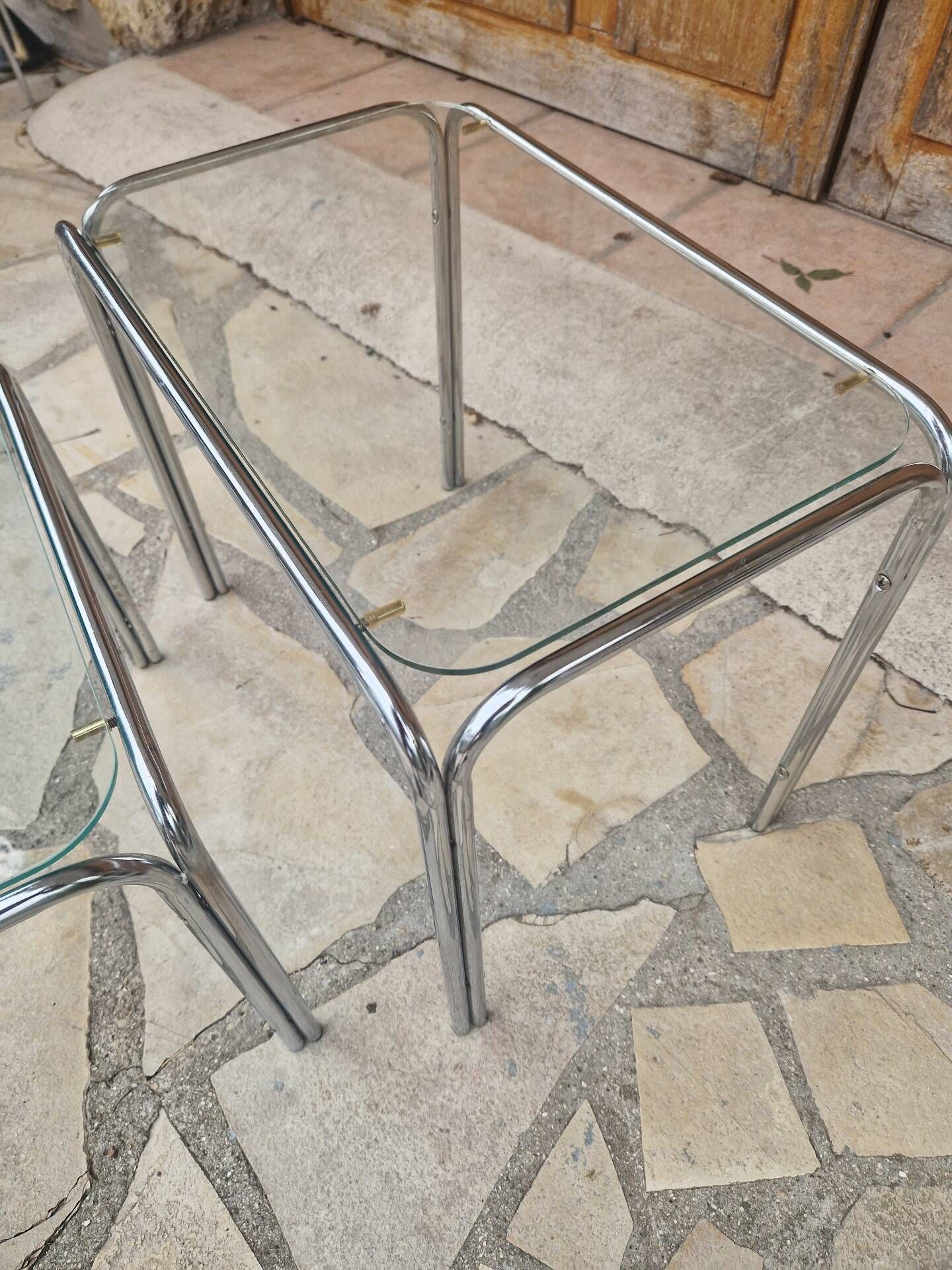 Vintage nesting coffee table