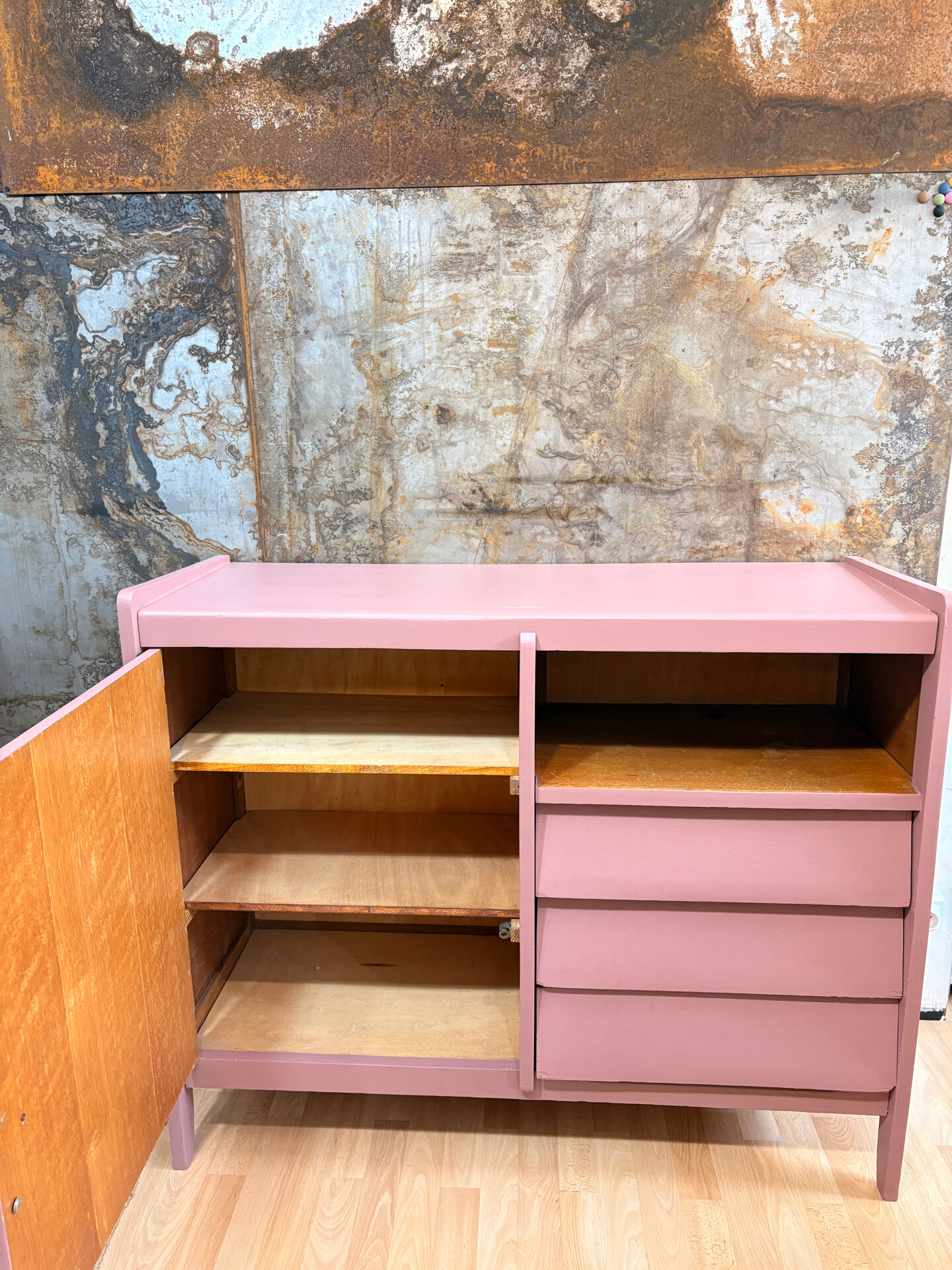 Commode années 50 rose mercerie