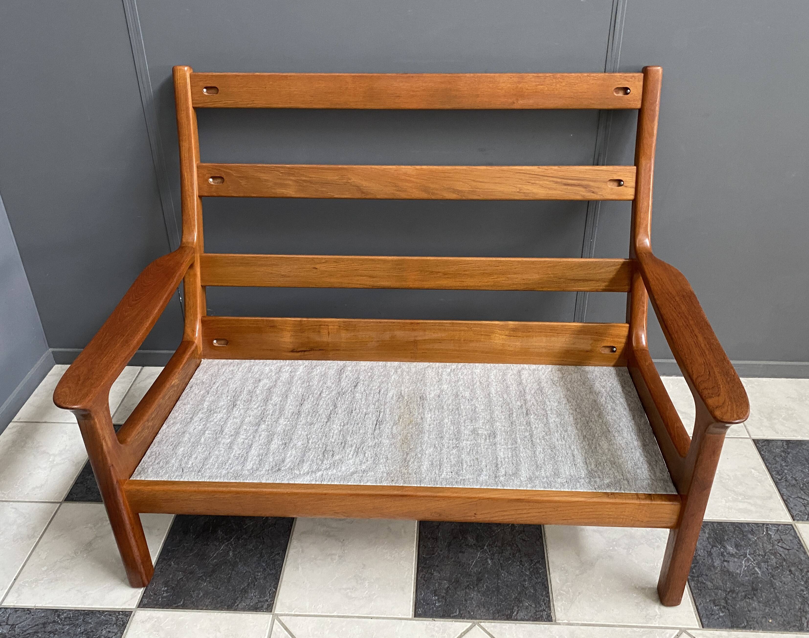 Teak 2 seat sofa by Juul Kristensen for Glostrup Denmark