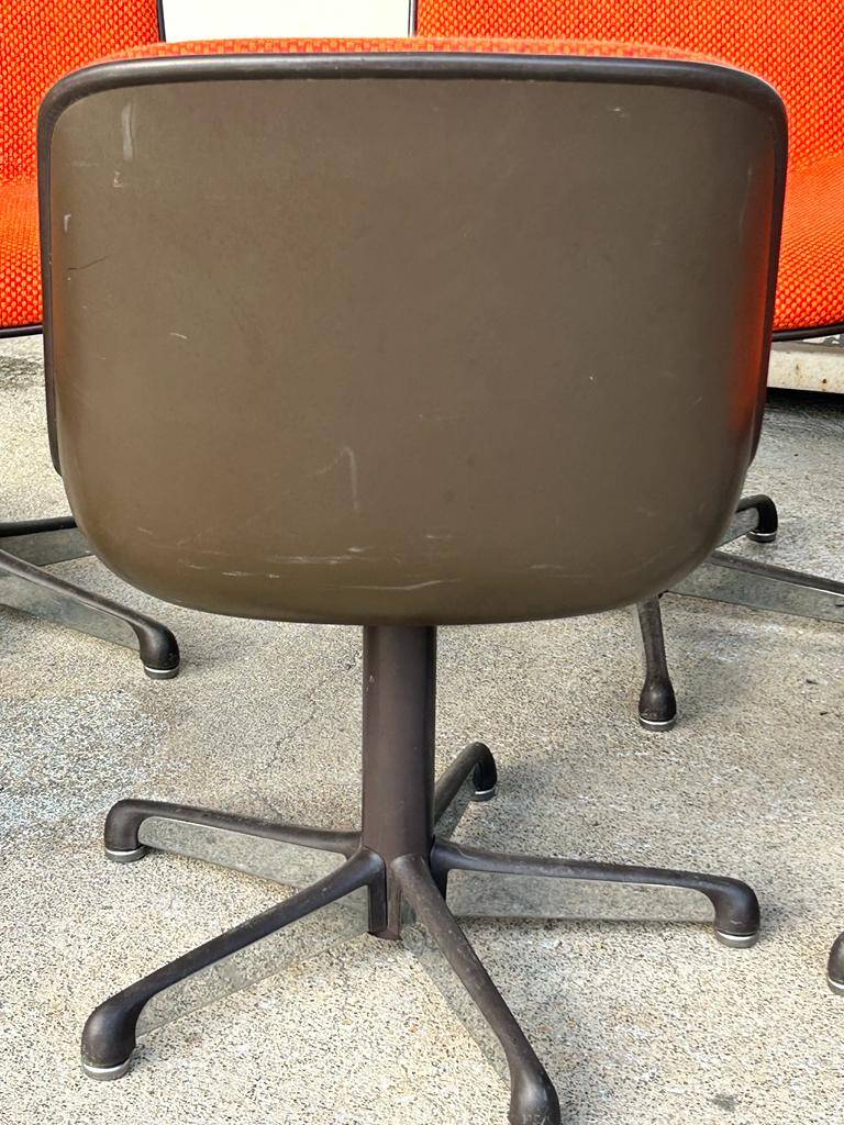 Charles Pollock (1902-1988) Series Of Six Comforto Edition Chairs Circa 1970