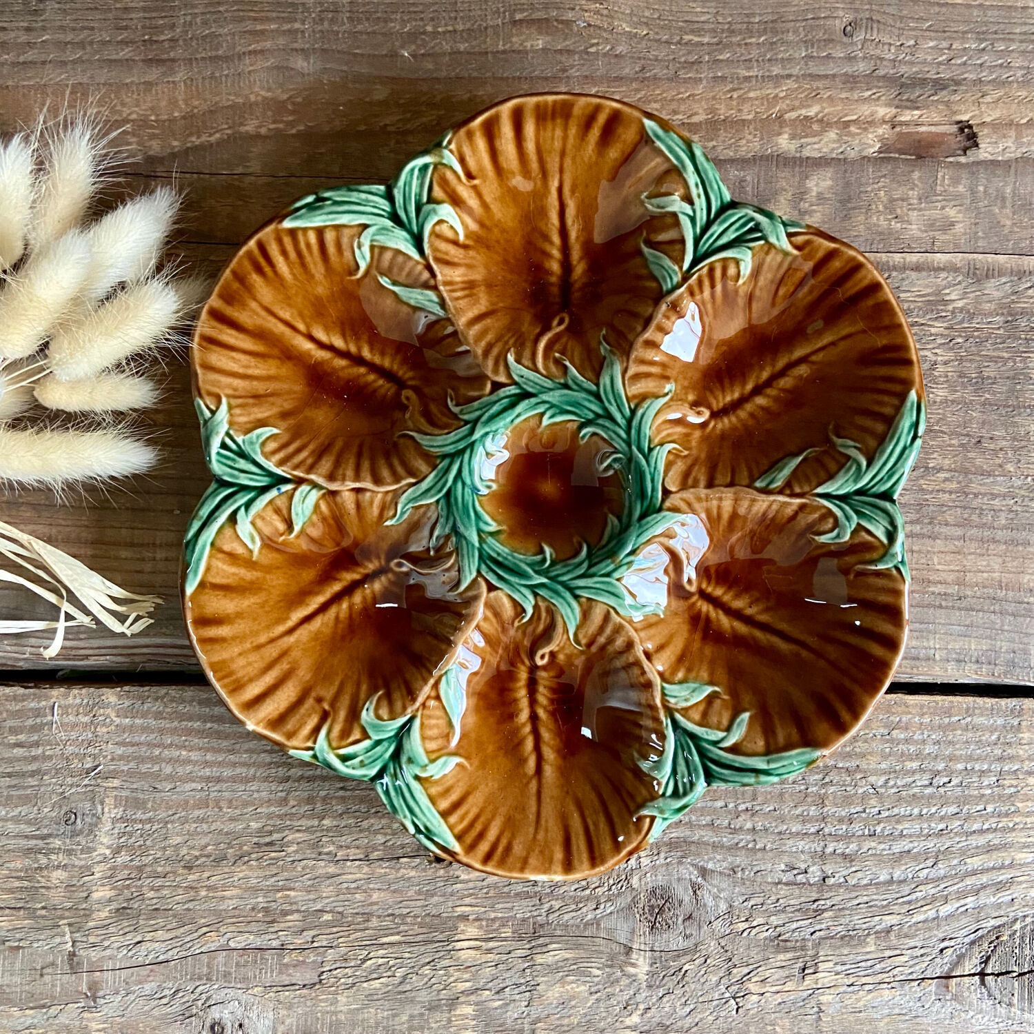 4 vintage slurry oyster plates