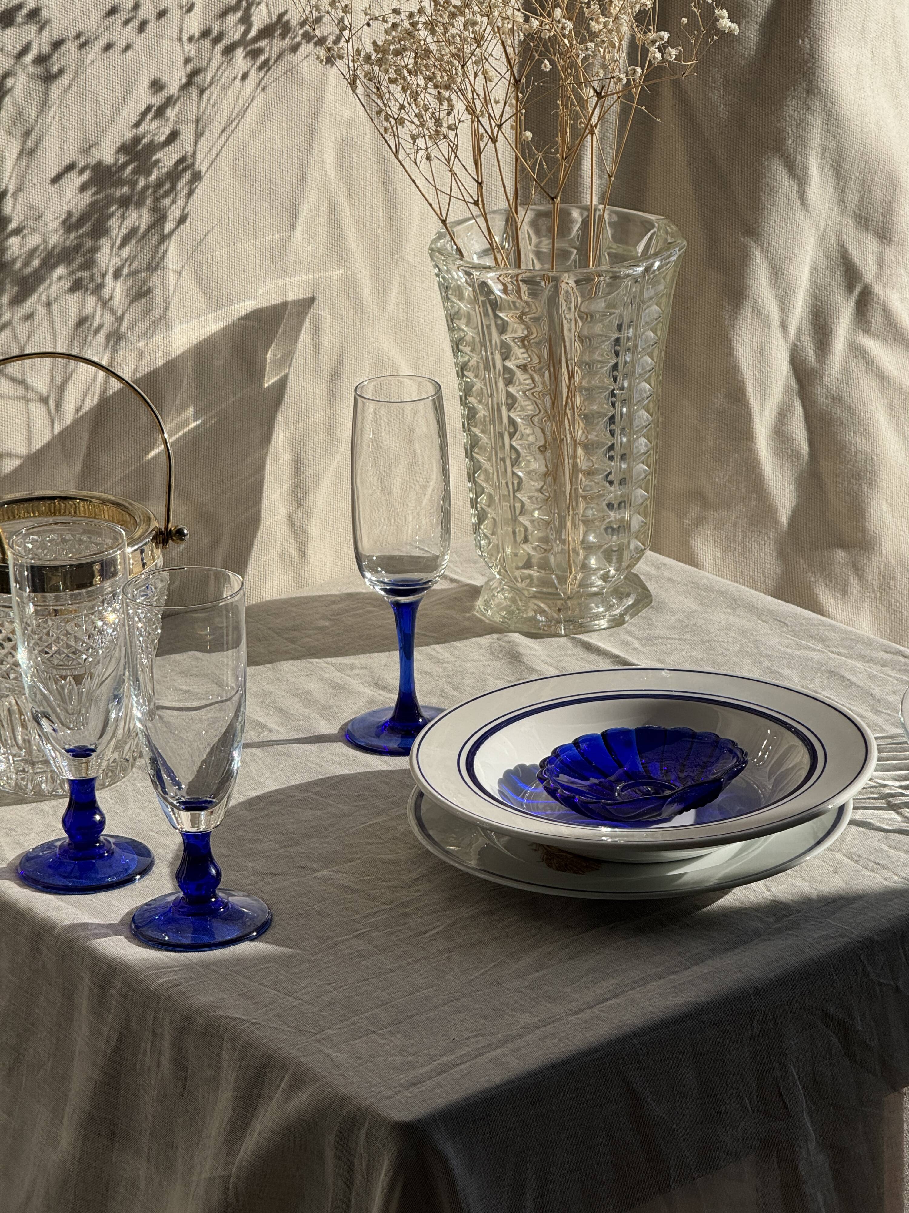 Set of 4 Italian deep plates Ceramica Quadrifoglio with blue rim D22