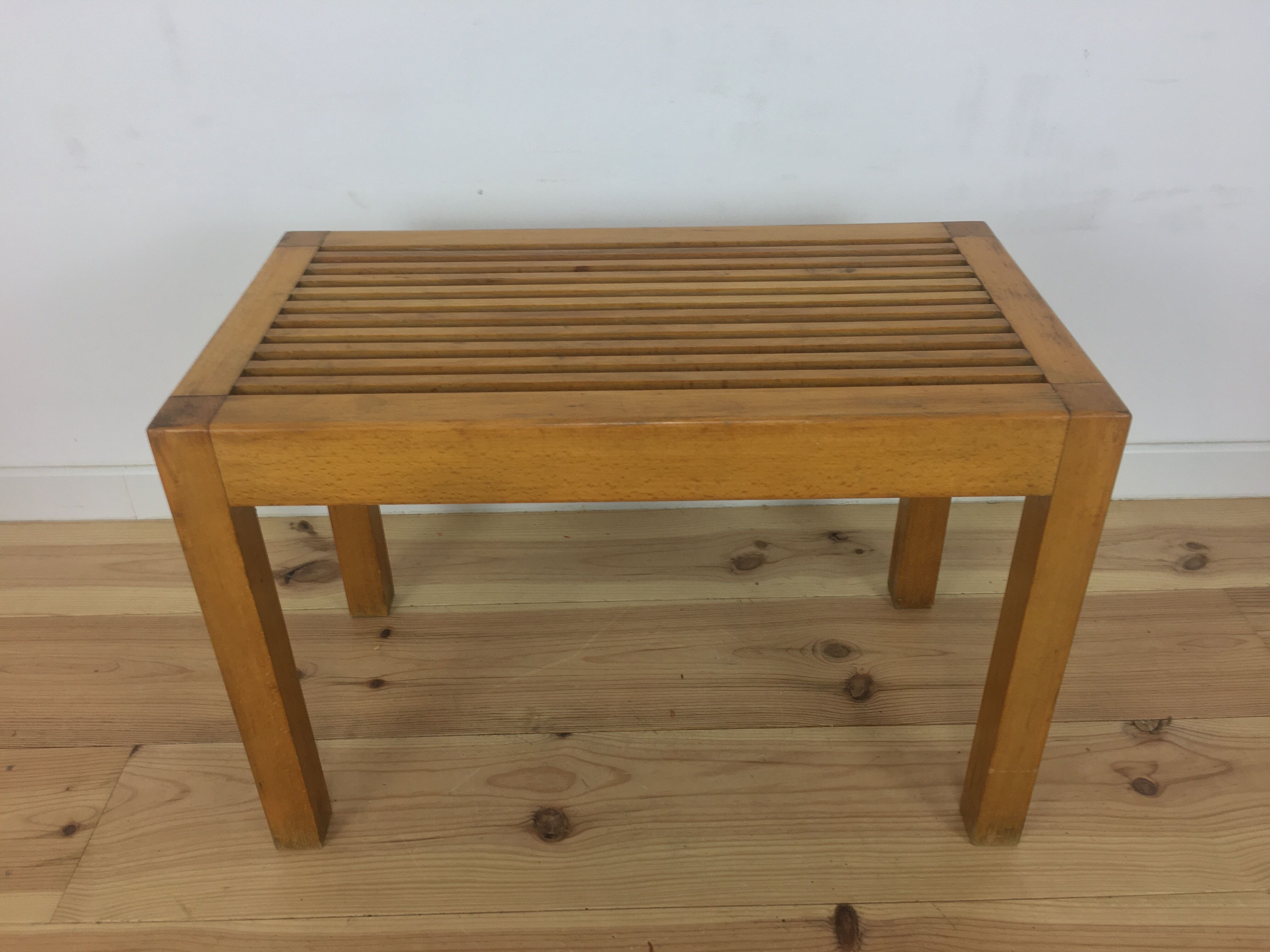 Modernist slat bench, 1950, made of wood