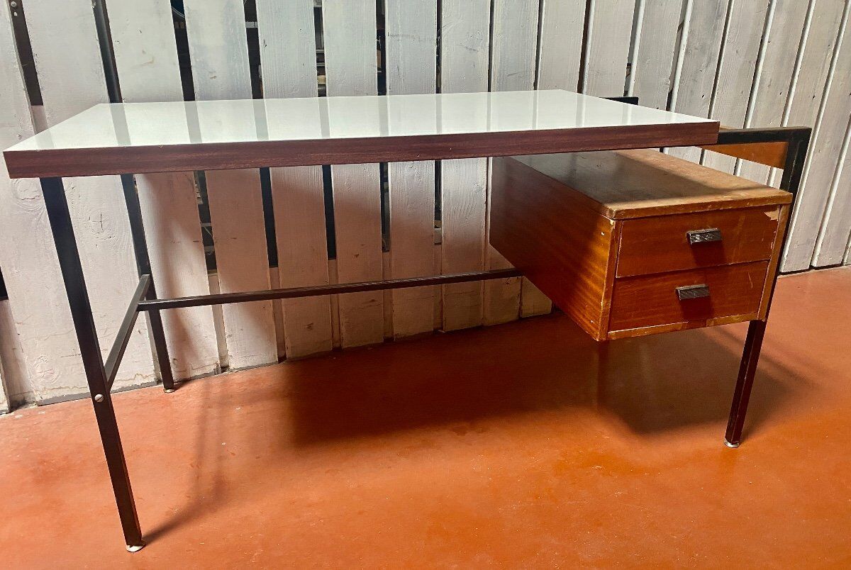 Modernist Office Circa 50