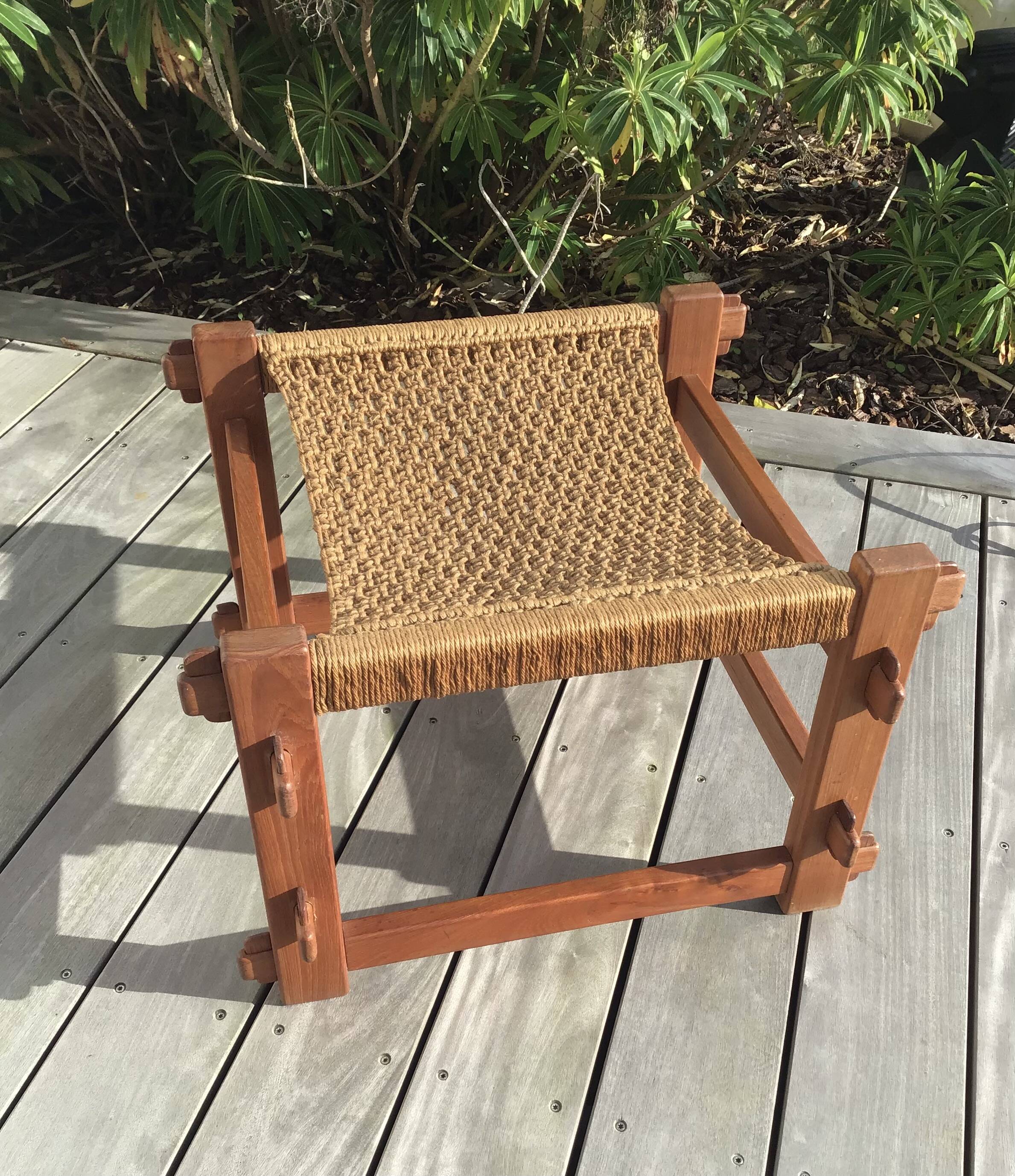 Brazilian stool in teak and rope