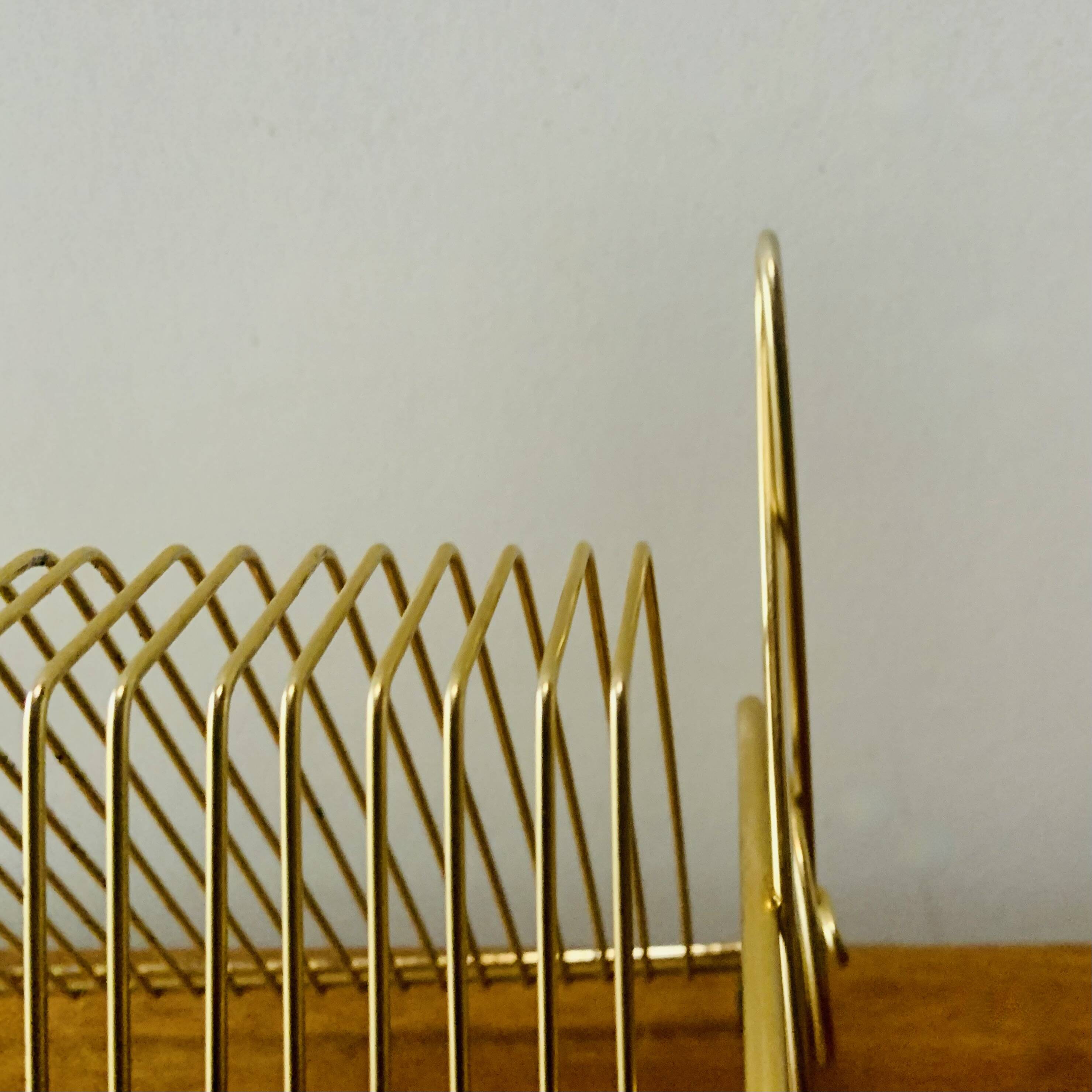 Vintage record holder in gold metal - for 50 vinyls