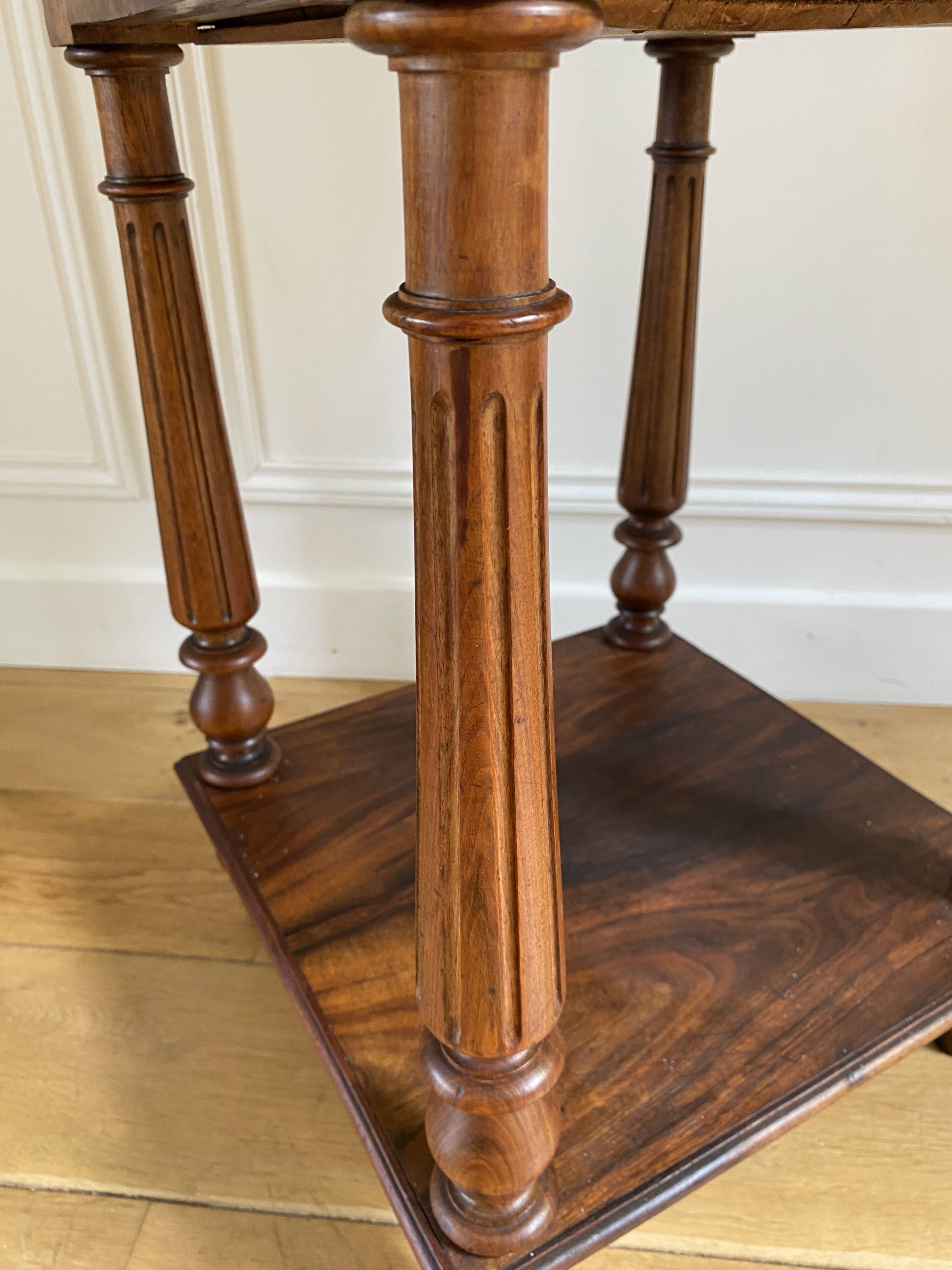 Table de chevet ancienne avec marbre, meuble d'appoint