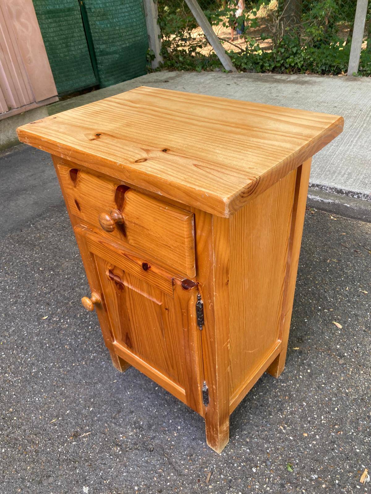 Commode vintage en bois massif des années 80