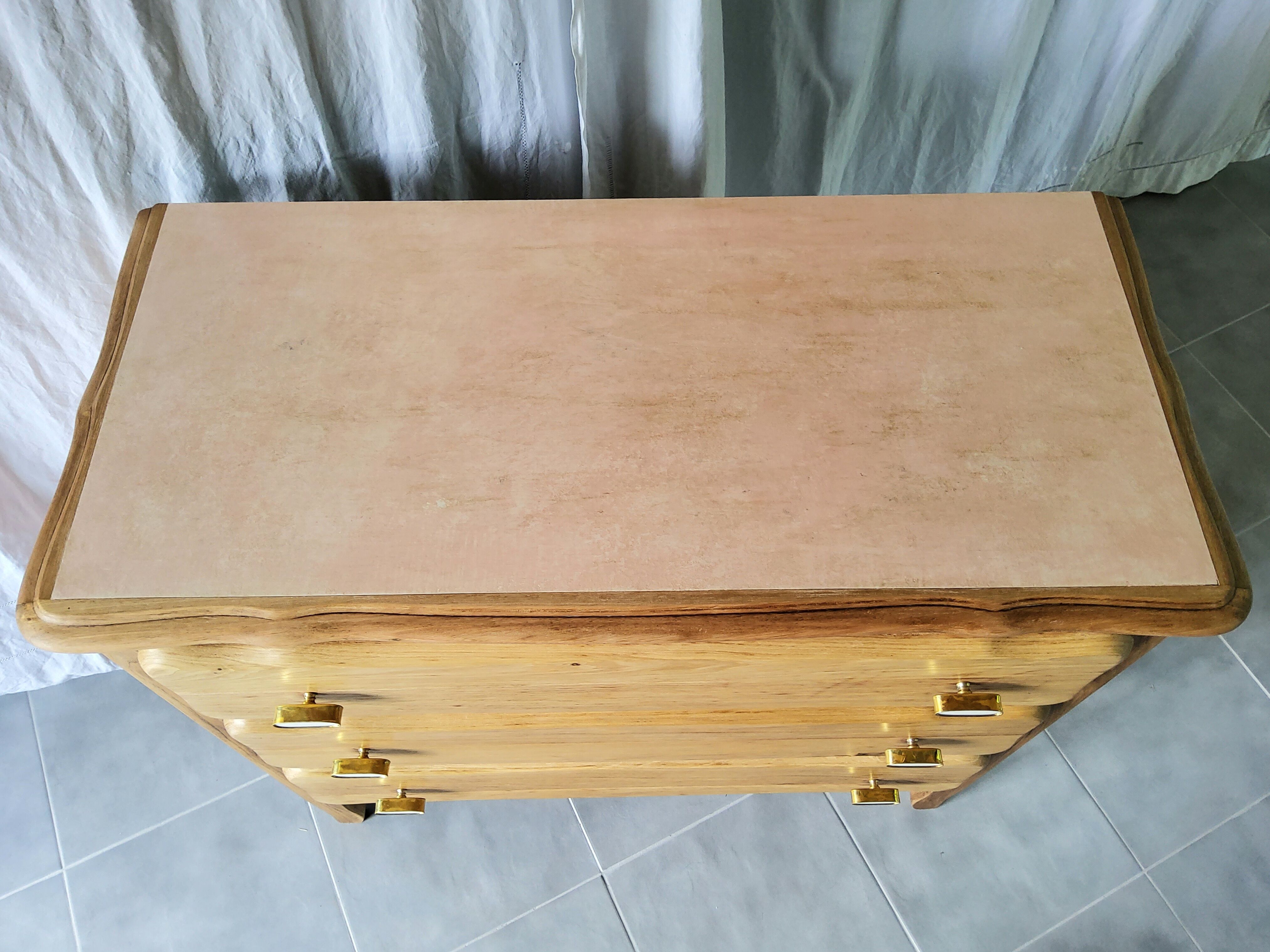Vintage chest of drawers