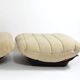 Fauteuil Marsala et son repose-pied Ligne Roset beige clair