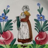 Assiette en faïence St Amand et Hamage ancienne décor floral