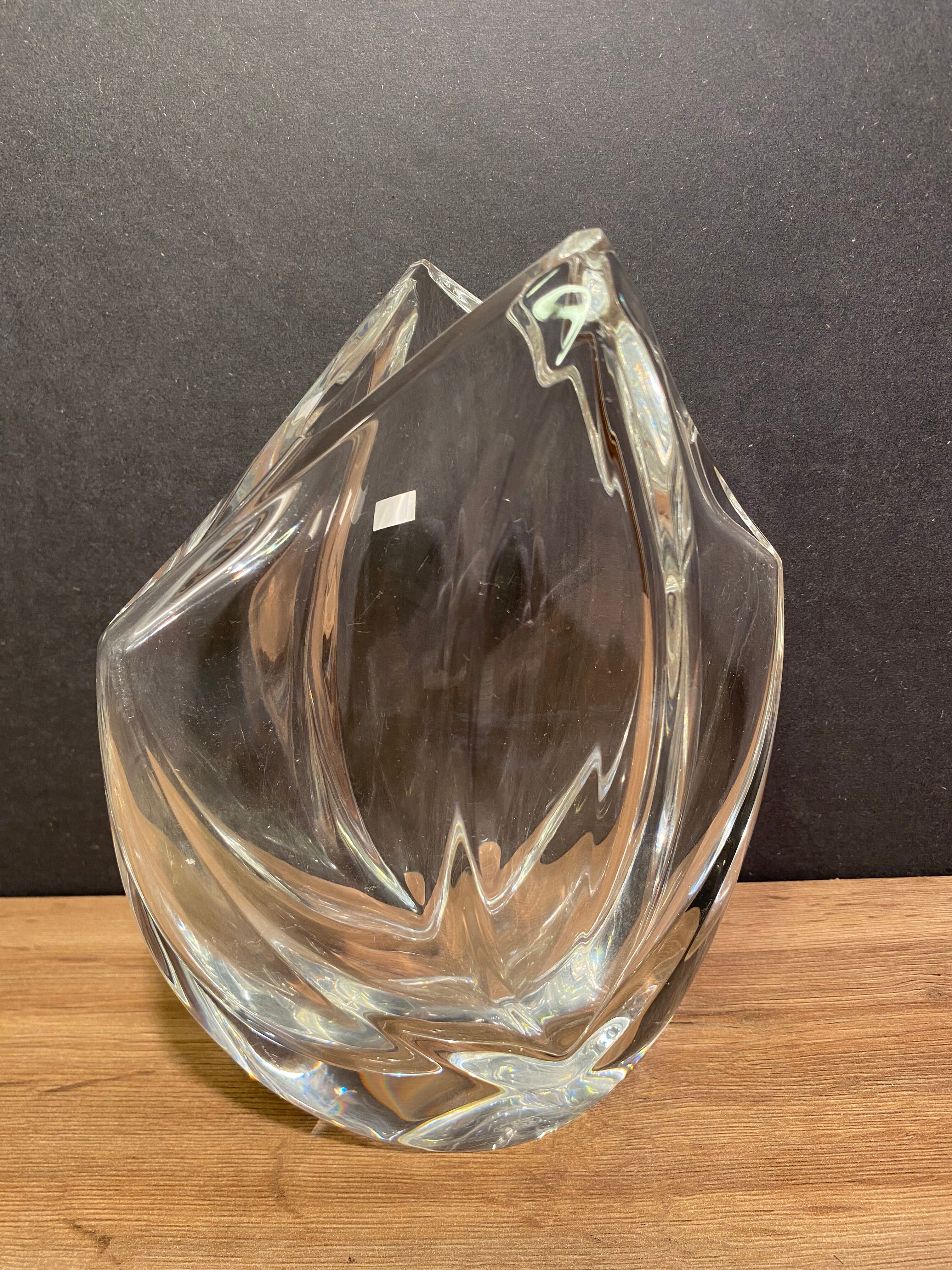 Stylized crystal vase signed Baccarat