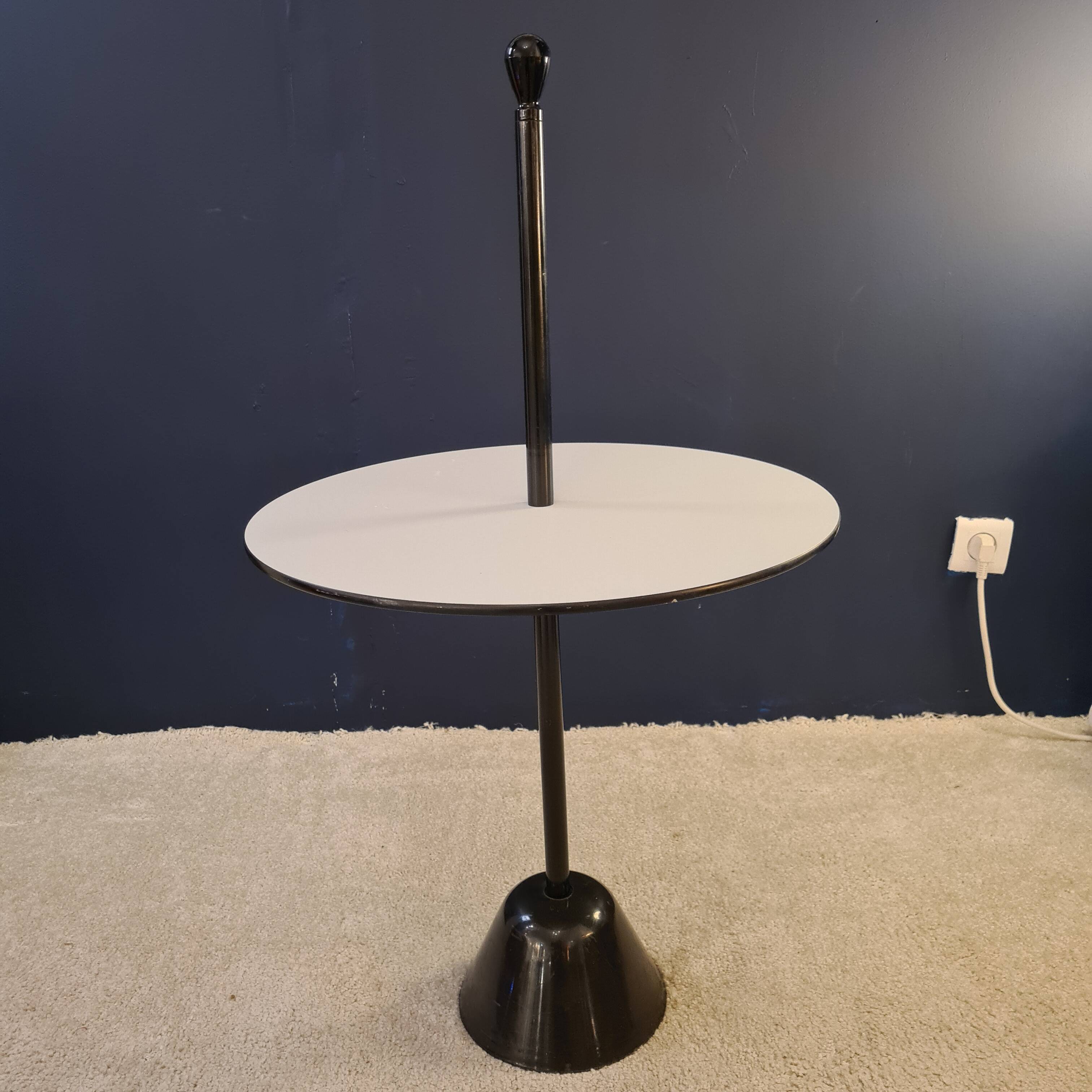 Guéridon table Servomuto designer Castiglioni Italy