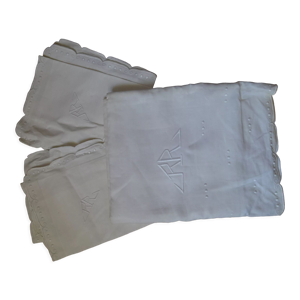 Lot d'un drap et ses 2 taies d'oreiller