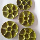 10 oyster plates in Gien slip