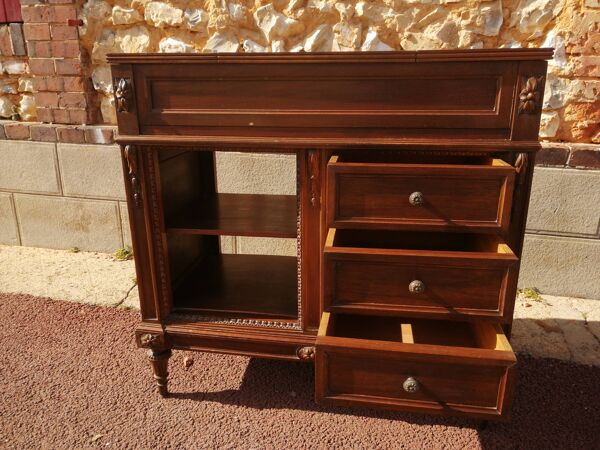 Coiffeuse ancienne