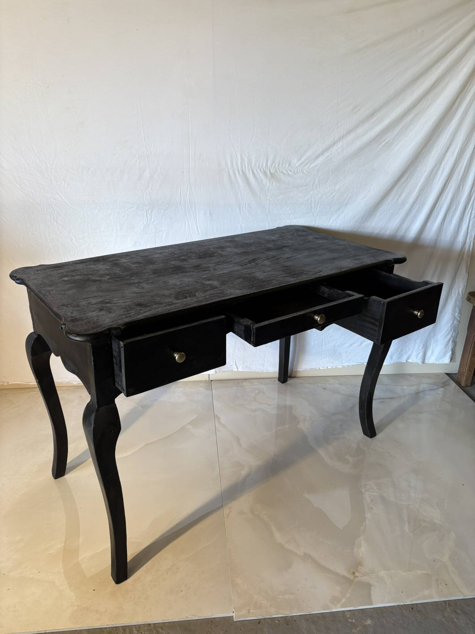 Antique black patinated desk – curved legs and chic country style