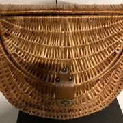 Vintage 70s wicker shopping basket
