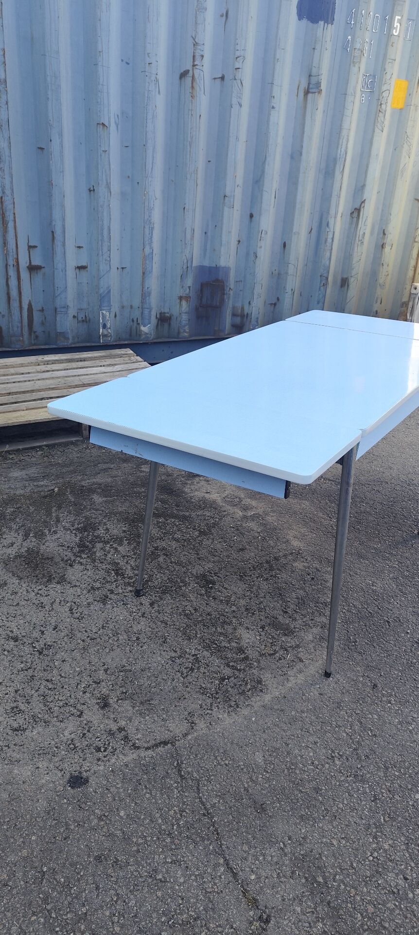 Blue formica extendable table