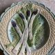 2 assiettes barbotine asperges