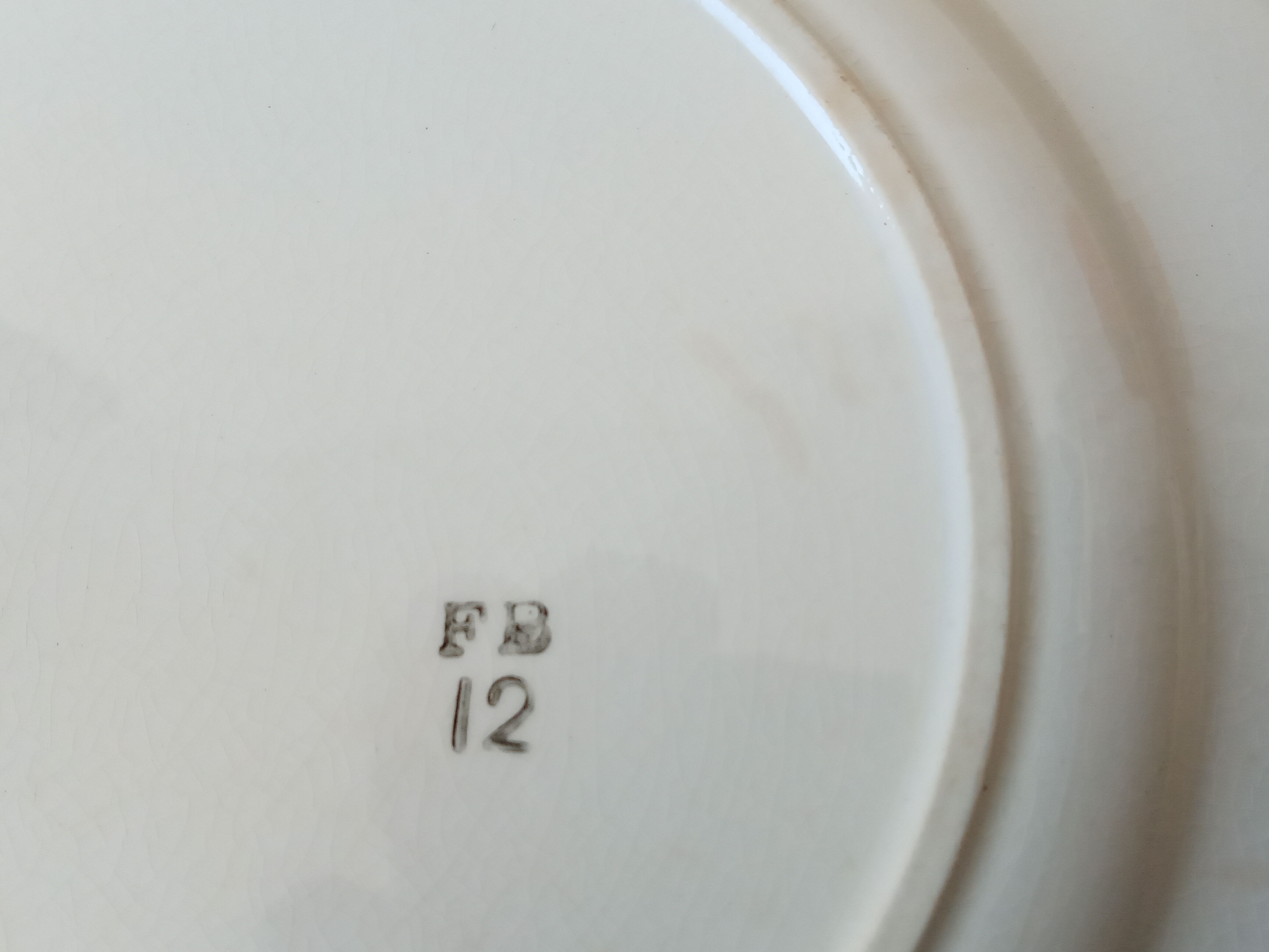Five 50s dessert plates