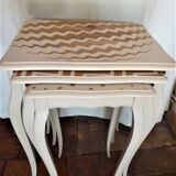 Nesting tables, renovated in excellent condition