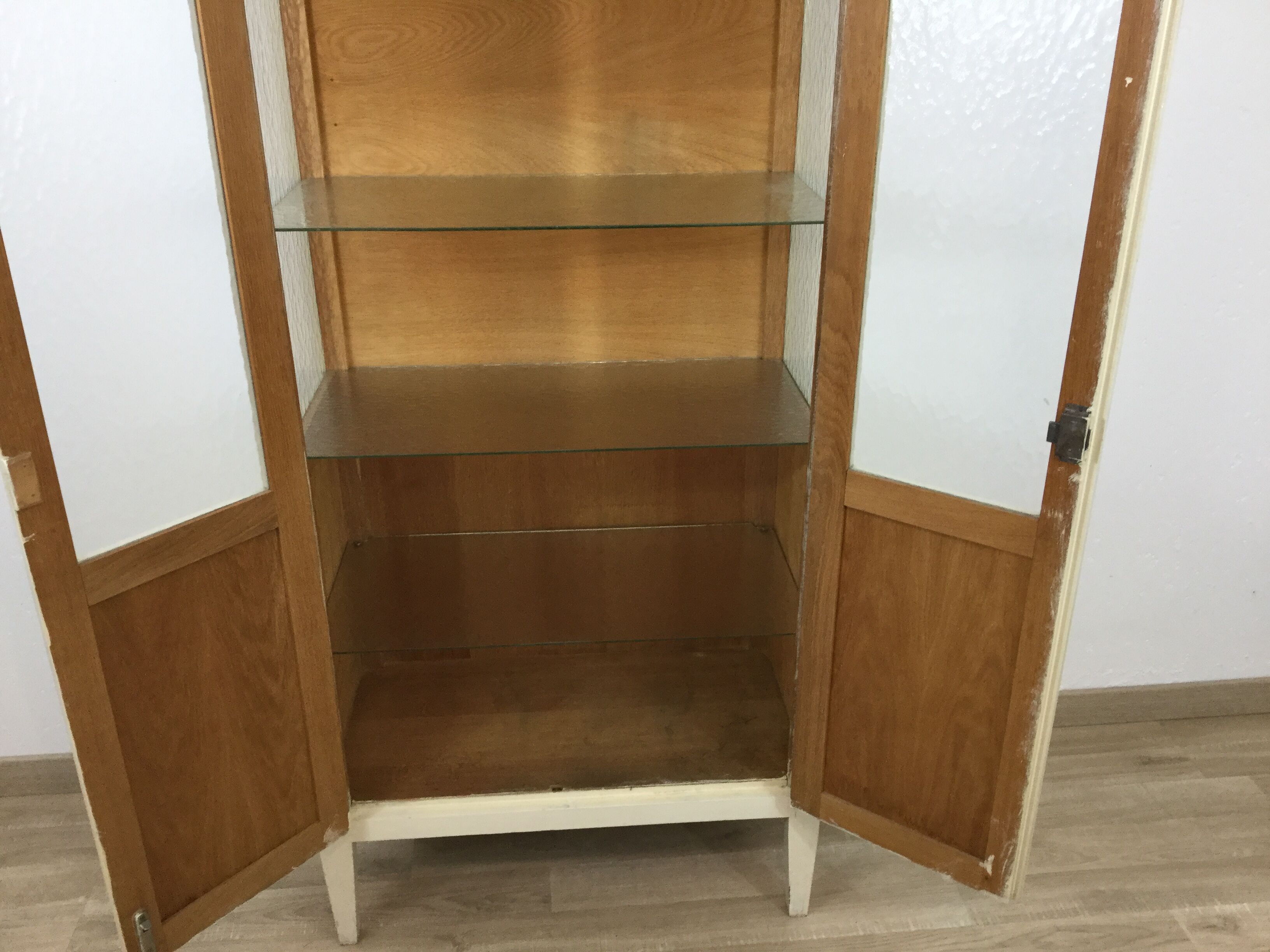 Parisian Cabinet glass