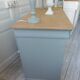 Commode de belle facture style Louis Philippe sublimée en vert de gris