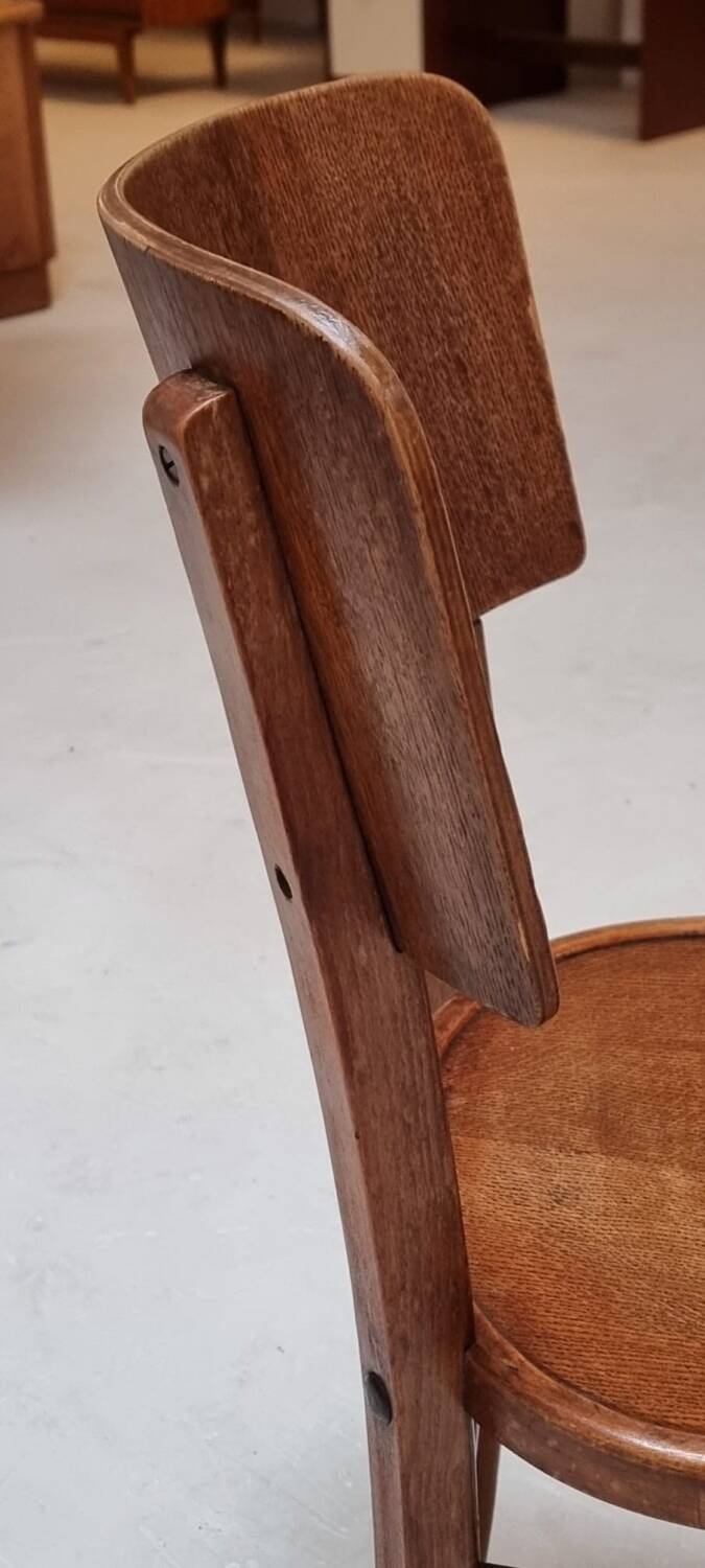 Chaises du milieu du siècle